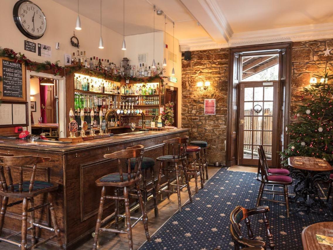 The Gordon Arms Hotel West Linton Buitenkant foto