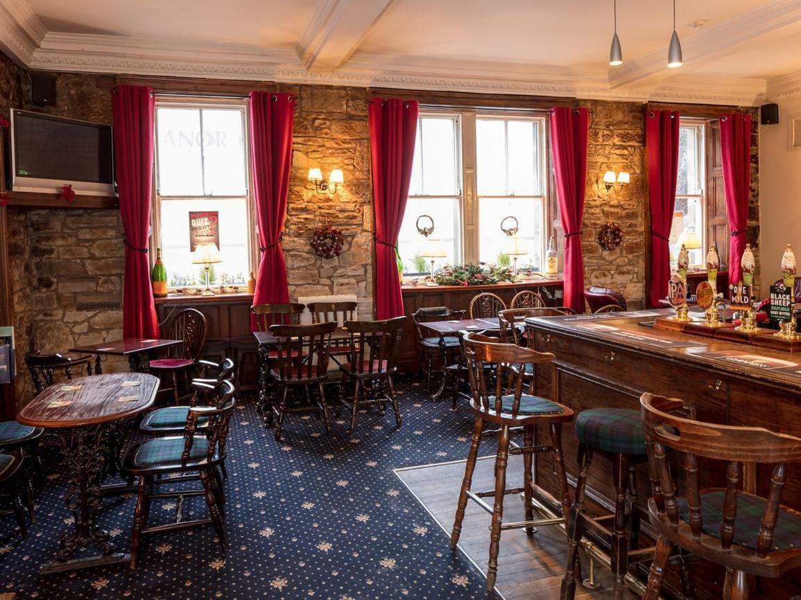 The Gordon Arms Hotel West Linton Buitenkant foto