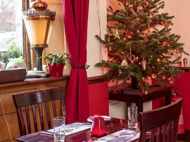 The Gordon Arms Hotel West Linton Buitenkant foto